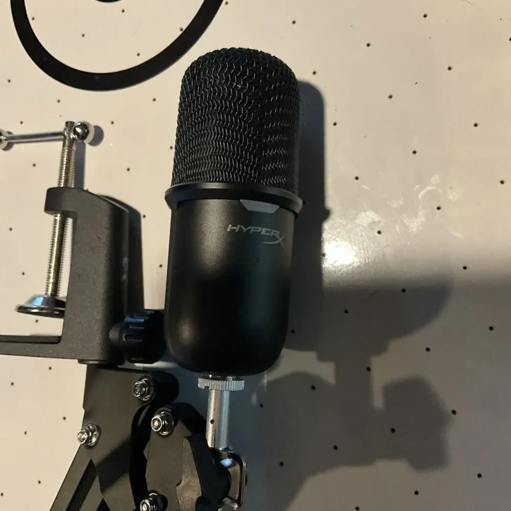 HyperX SoloCast USB Microphone Black, Mute Button, Adjustable Stand/Mount